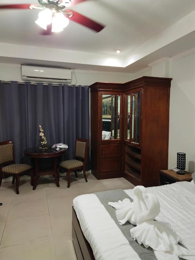 Bourbon St Apts Condo 16 آنغلوس المظهر الخارجي الصورة